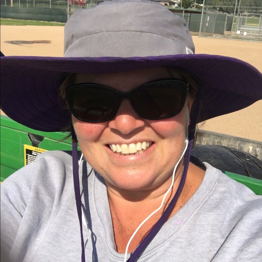 Meet your Posher, Lorrie